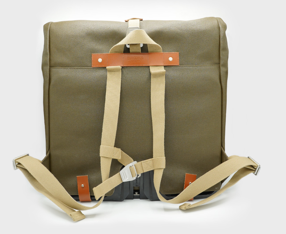 Brooks Pickwick Porter Rucksack aus moosgrünem Canva, Rückansicht mit Blick auf das Gurtsystem und die Veloaufnahme