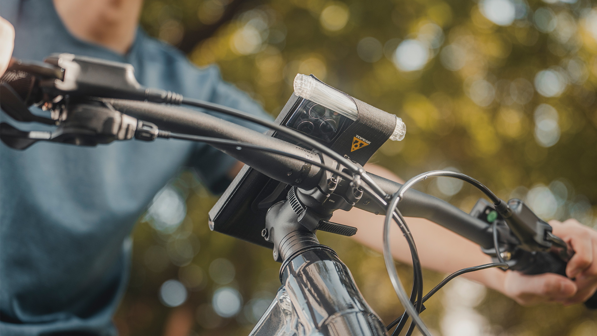 Topeak Phone Drybag S am Lenker