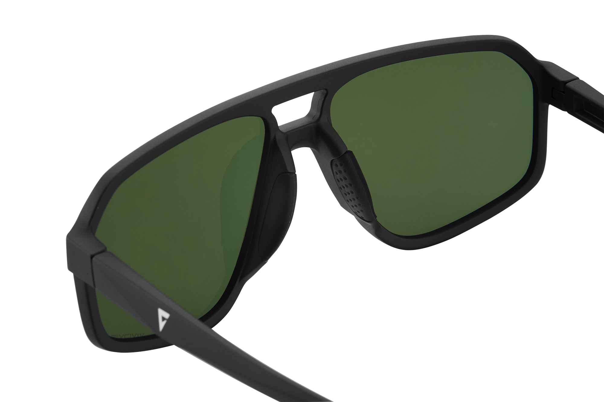 Giant Yuma Brille in Tortoise mit grünen Gläsern in schräger Rückansicht.