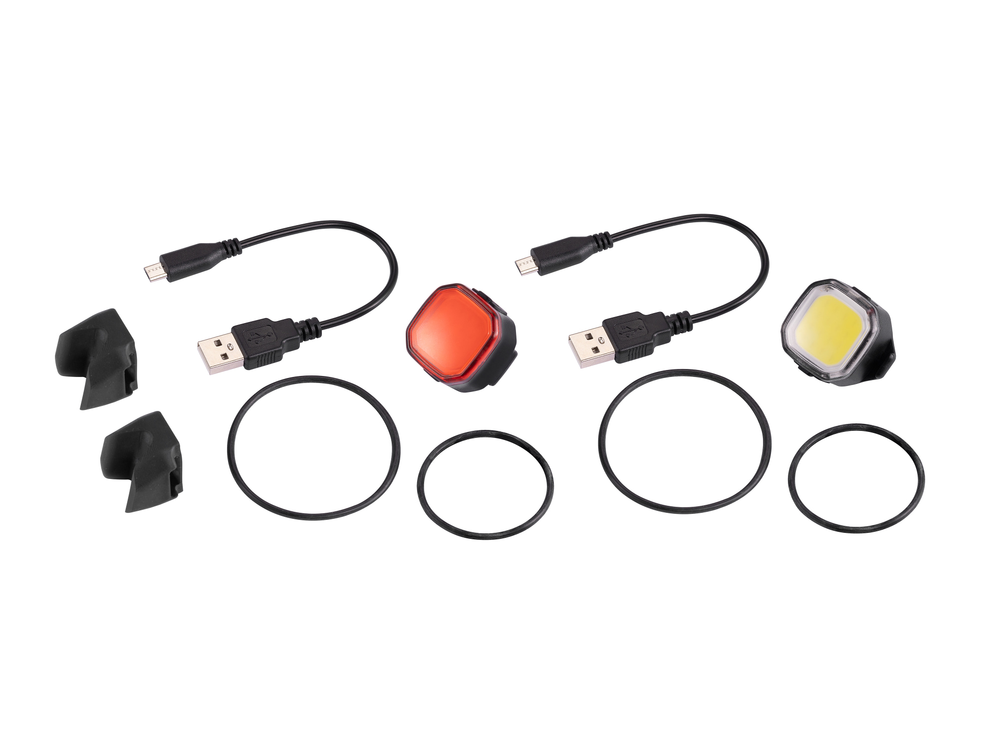 Giant Cast 30 Combo Lampenset mit Front- und Ruecklicht, Halterungen und USB-Ladekabeln.