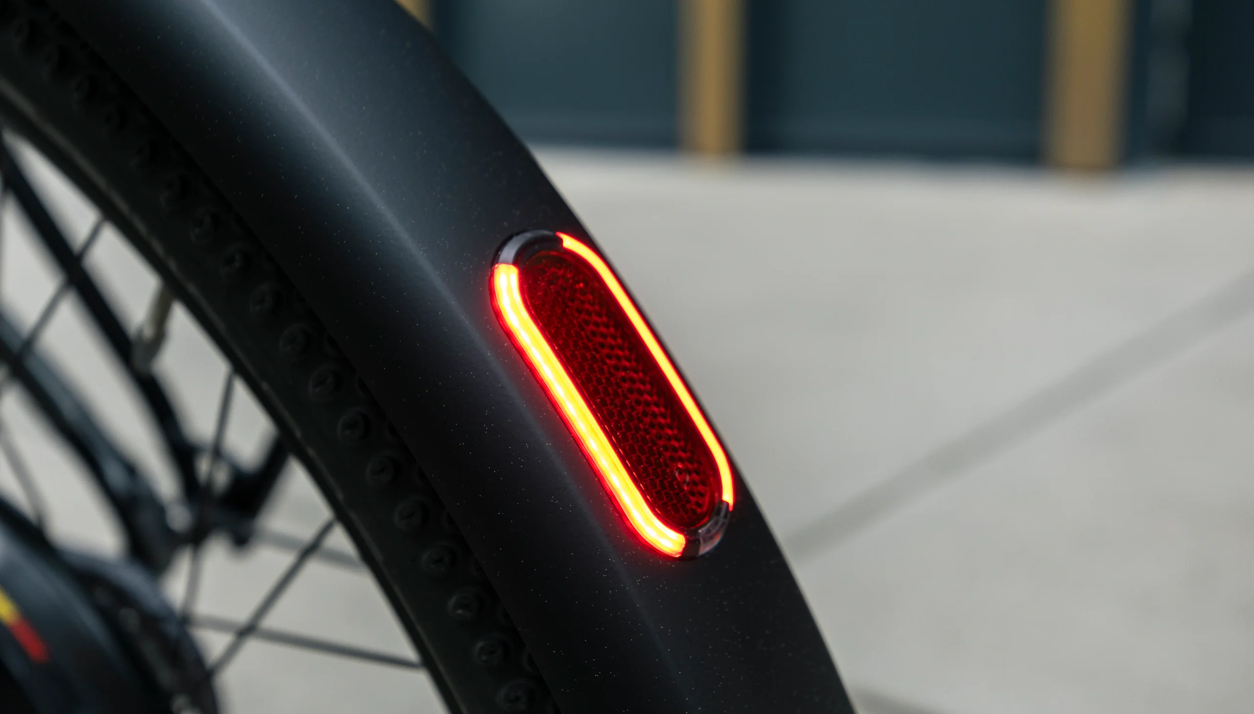 Supernova TL3 Z PRO Rücklicht für Schutzblech montiert am Velo