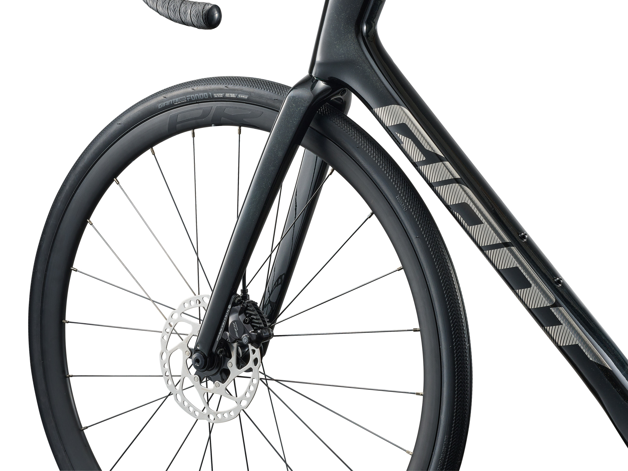 Detailansicht Defy Advanced 2 mit Carbonrahmen,  Gabel in schwarz mit vorderem Laufrad