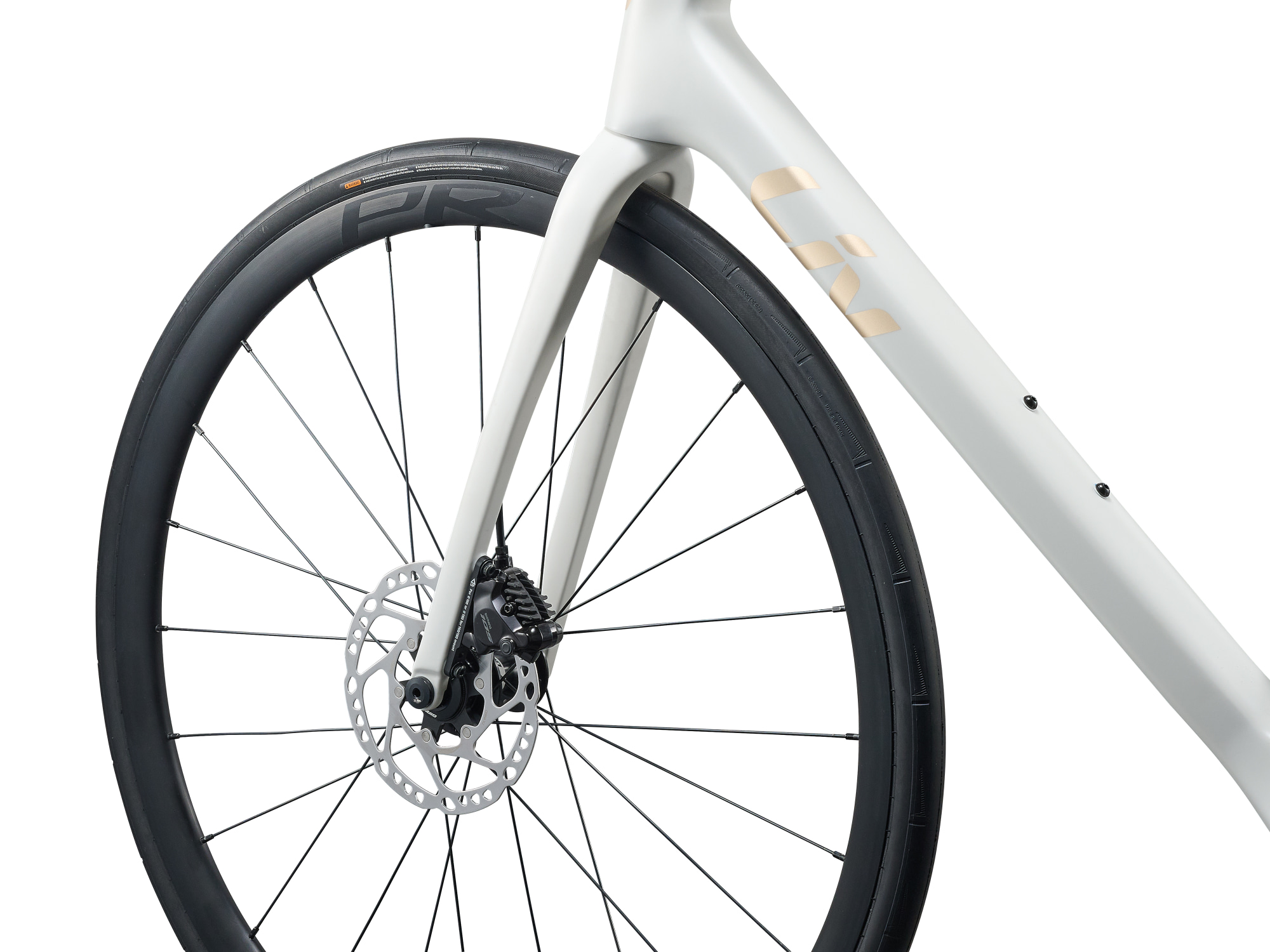 Liv Langma Advanced 2 Rennrad in QOM White mit Shimano 105 Kurbel und 2-fach-Antrieb.