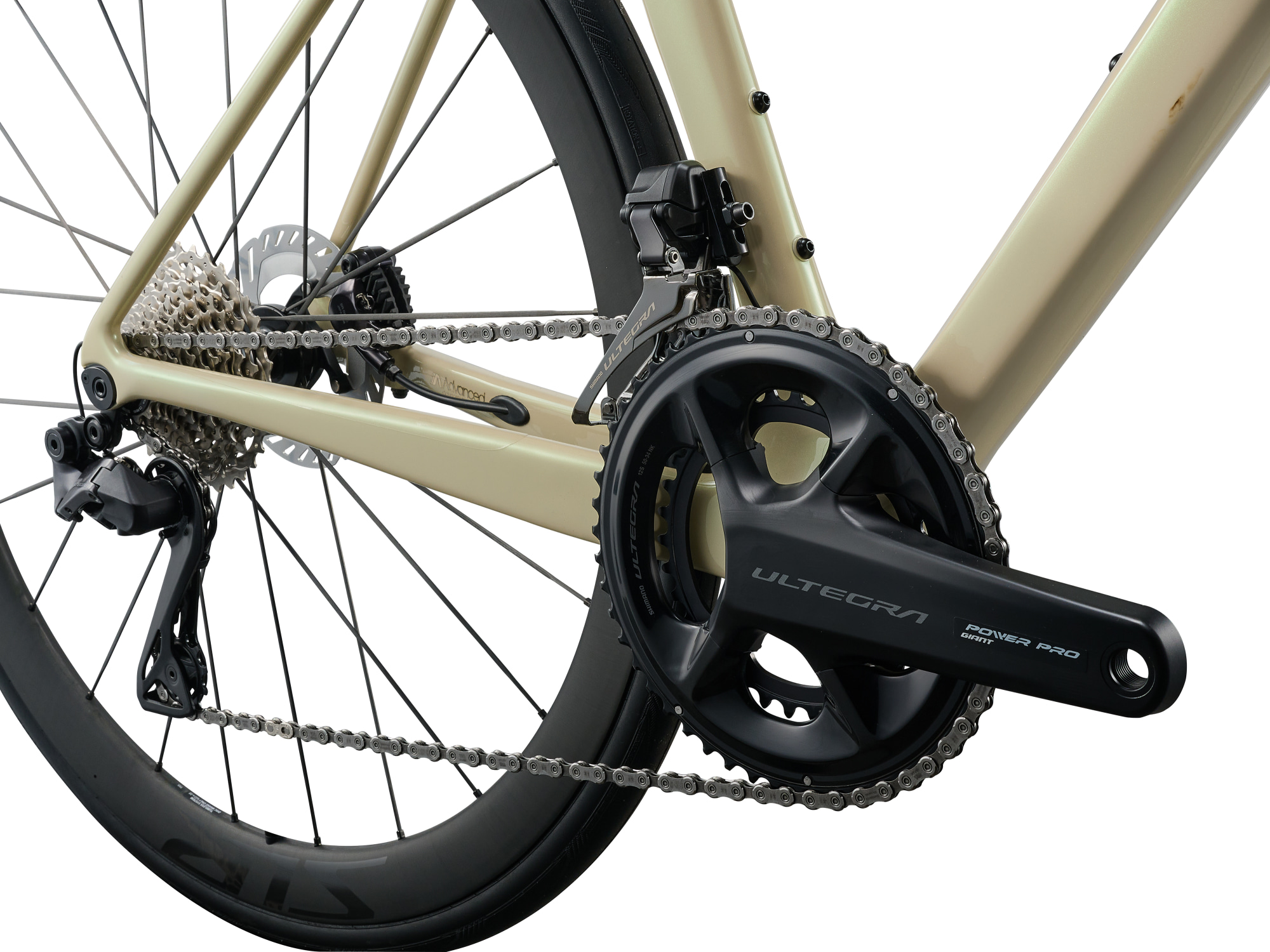 Liv Langma Advanced Pro 0 QOM Rennvelo in Desert Pearl mit Shimano Ultegra Kurbel und Carbonlaufrad
