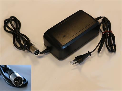 Chargeur GIANT / 3 broches pour batterie à retrait latéral