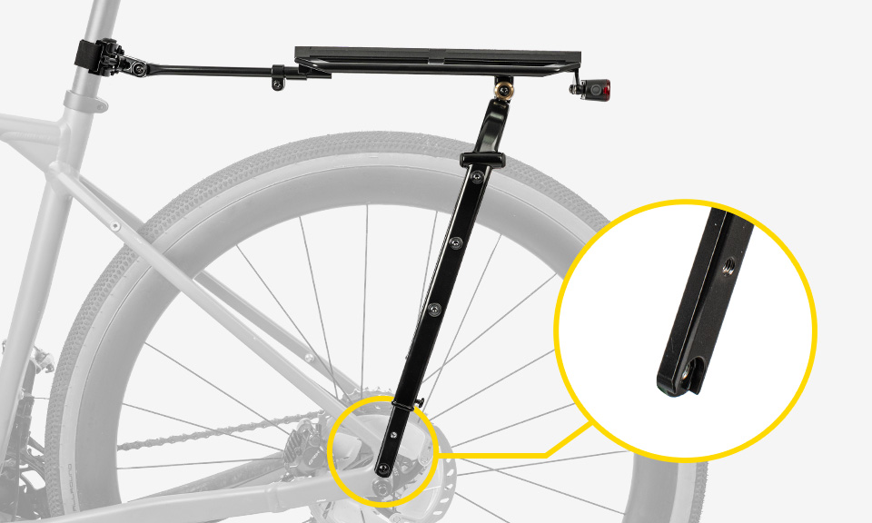 Topeak Zi:Rak Gepäckträger in schwarz, montiert am Velo, mit  Skizze Eyelet-Aufnahme