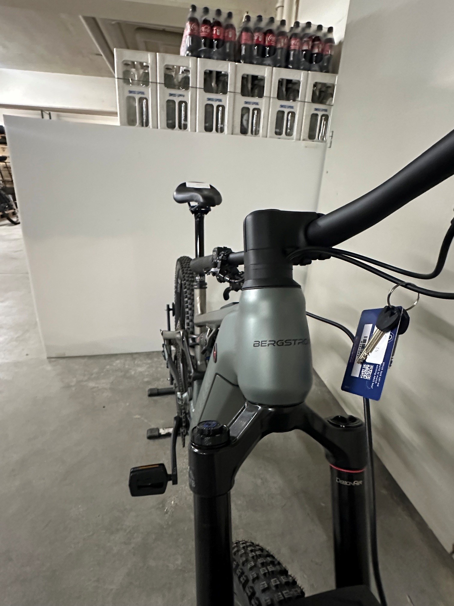 Bergstrom AXV 869 R E-MTB 256275 Ausstellungsstück - von vorne