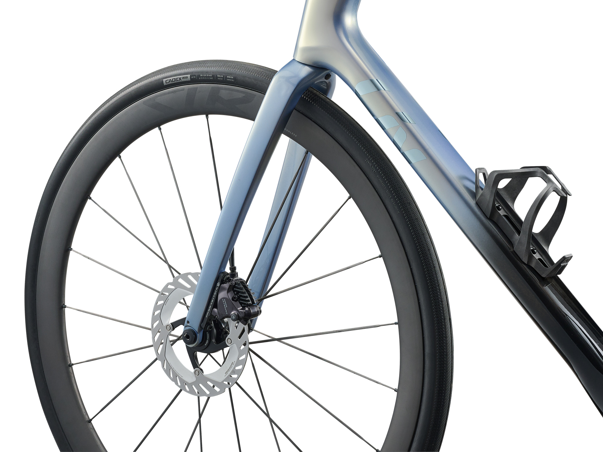 Vélo route endurance Liv Avail Advanced Pro 0, détail fourche et roue avant